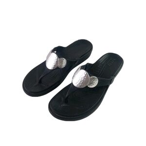 CROCS Sanrah Flip Flop Sandals Womens Size 7